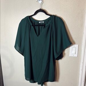 Elegant Green Women's Top